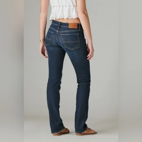 Lucky Brand Mid Rise Sweet'n Straight - 10/30 - Picture 6 of 13